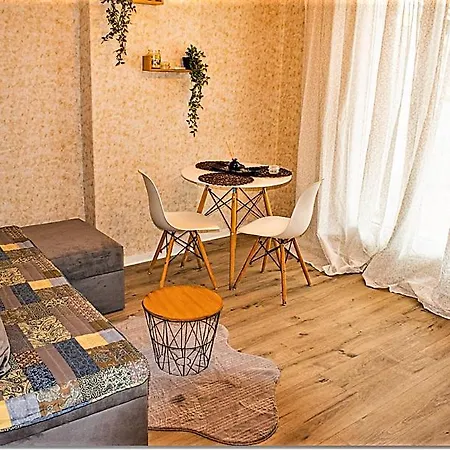 Kassandrou Hot Tub-jakuzzi - 2 Bedrooms - Big Balcony - Center Thessaloníki
