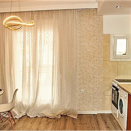 Kassandrou Hot Tub-jakuzzi - 2 Bedrooms - Big Balcony - Center 公寓 塞萨洛尼基