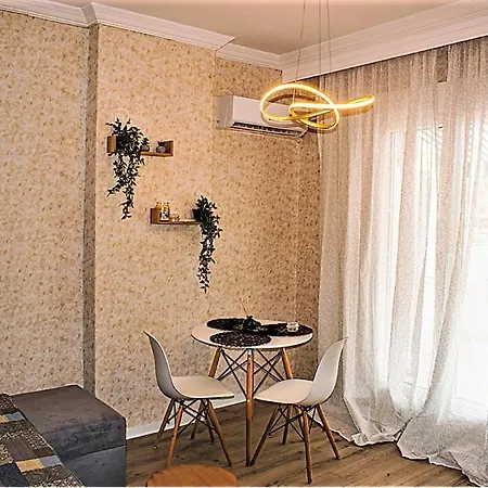 Kassandrou Hot Tub-jakuzzi - 2 Bedrooms - Big Balcony - Center 公寓 塞萨洛尼基