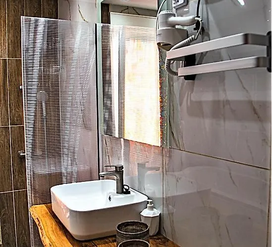 Kassandrou Hot Tub-jakuzzi - 2 Bedrooms - Big Balcony - Center 公寓