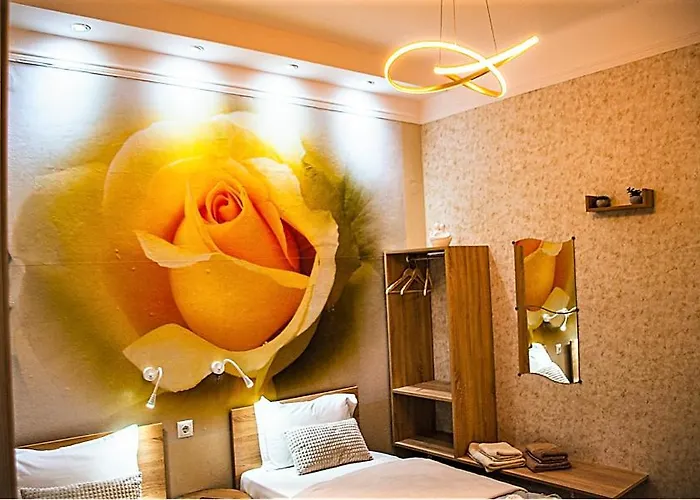 Kassandrou Hot Tub-jakuzzi - 2 Bedrooms - Big Balcony - Center Apartment *
