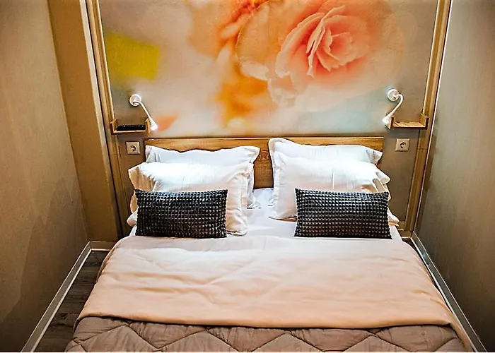 Kassandrou Hot Tub-jakuzzi - 2 Bedrooms - Big Balcony - Center * Tesalónica